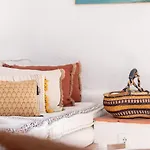 Comfy 2 Bdr Apartment W/ Balcony By Lovelystay