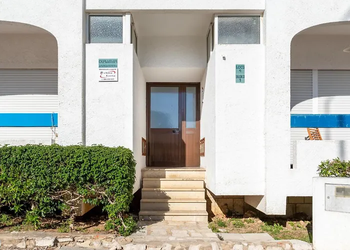 Comfy 2 Bdr Apartment W/ Balcony By Lovelystay
